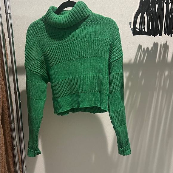 La Hearts Sweaters - Green turtleneck sweater size medium